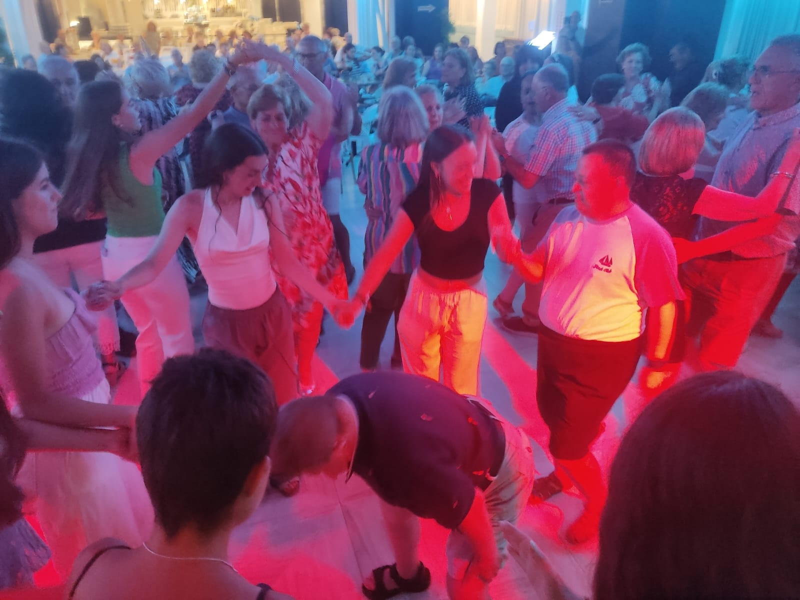 ae578cb6-08ce-4019-8fc3-60a6116243cc