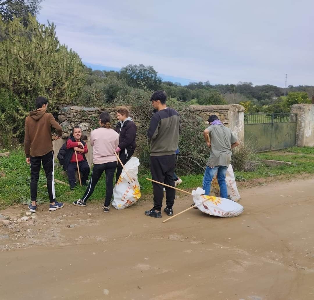 04de2faf-2432-4c5e-8eac-f8ca62ead0e4 (1)