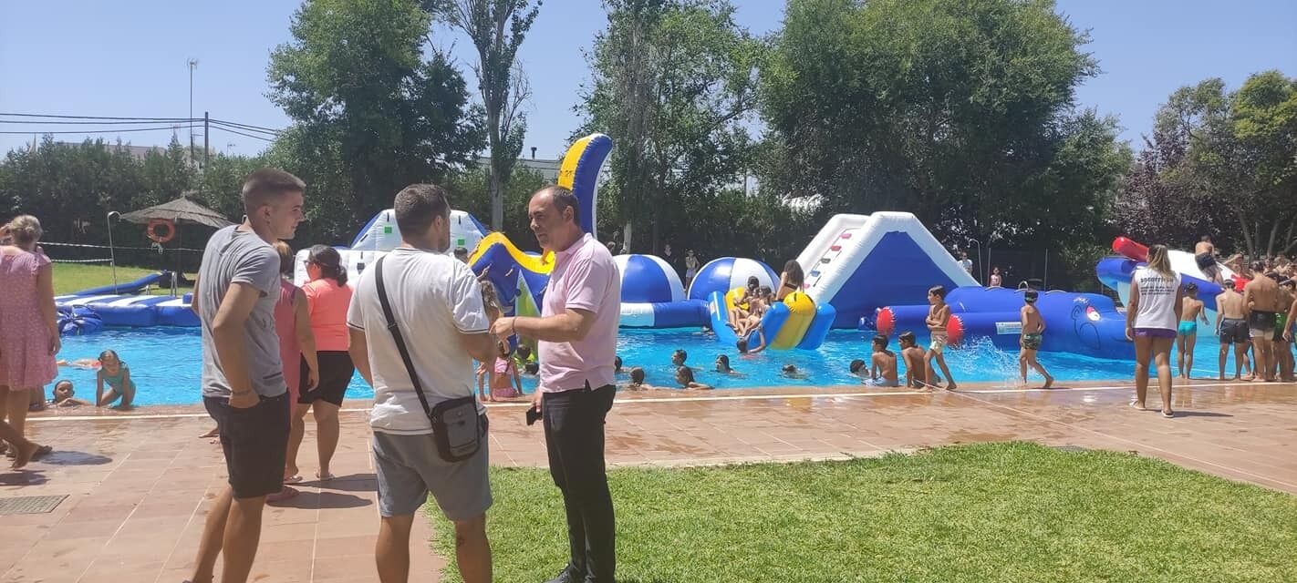 296488190_424038529752450_5591629336413313793_n