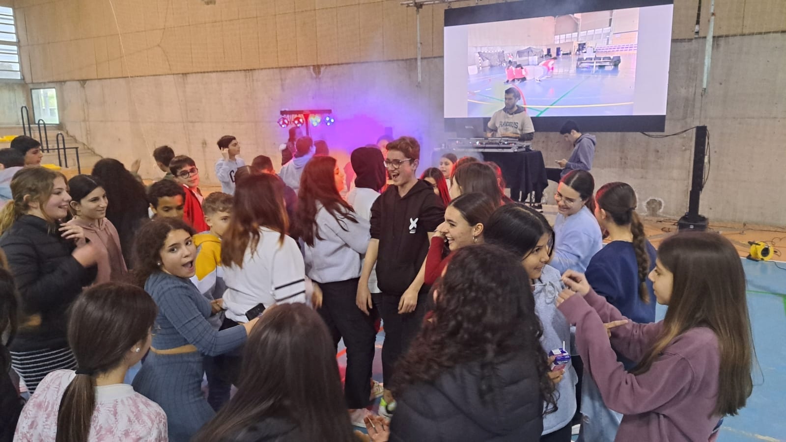 431198990_951030483177245_3528732381287387868_n