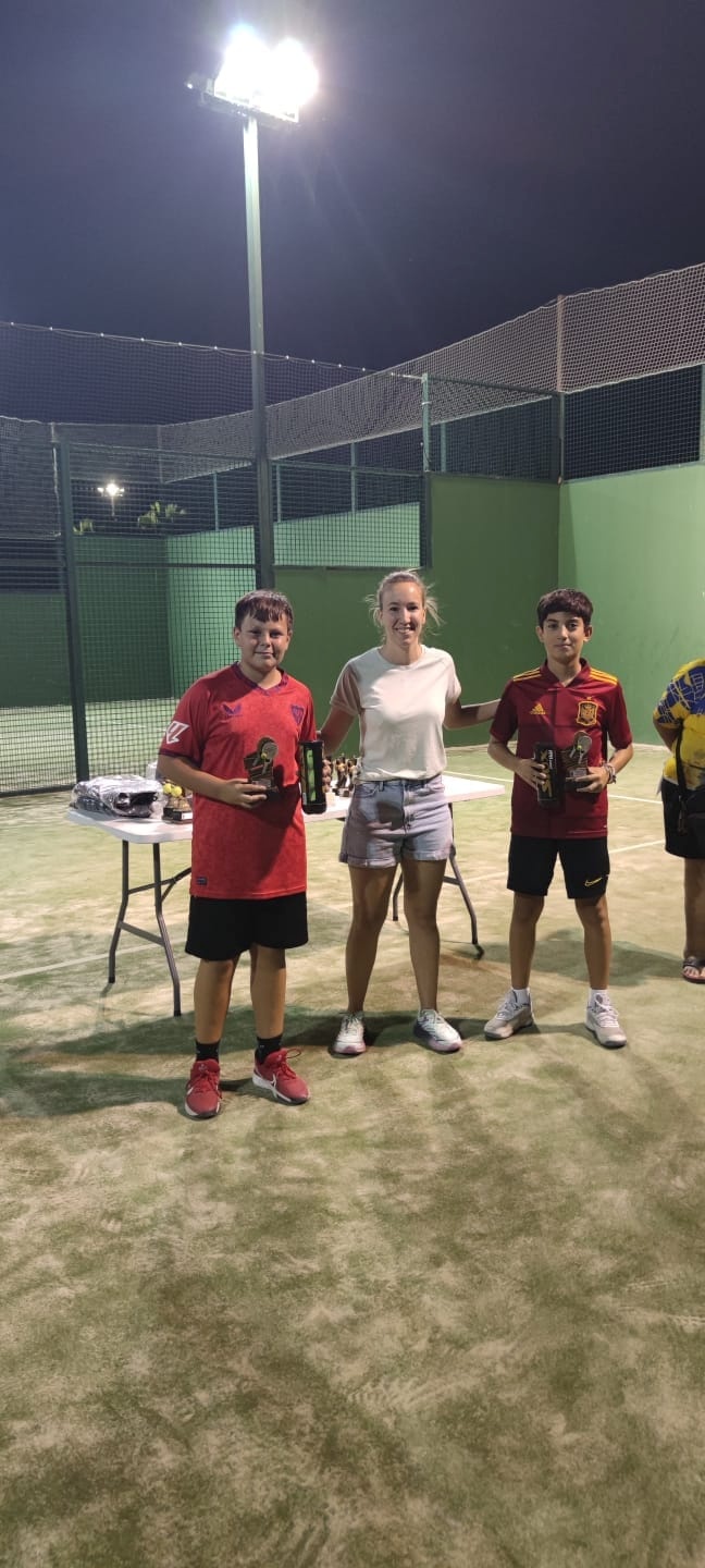 453009586_880752520747713_5789563989413104059_n