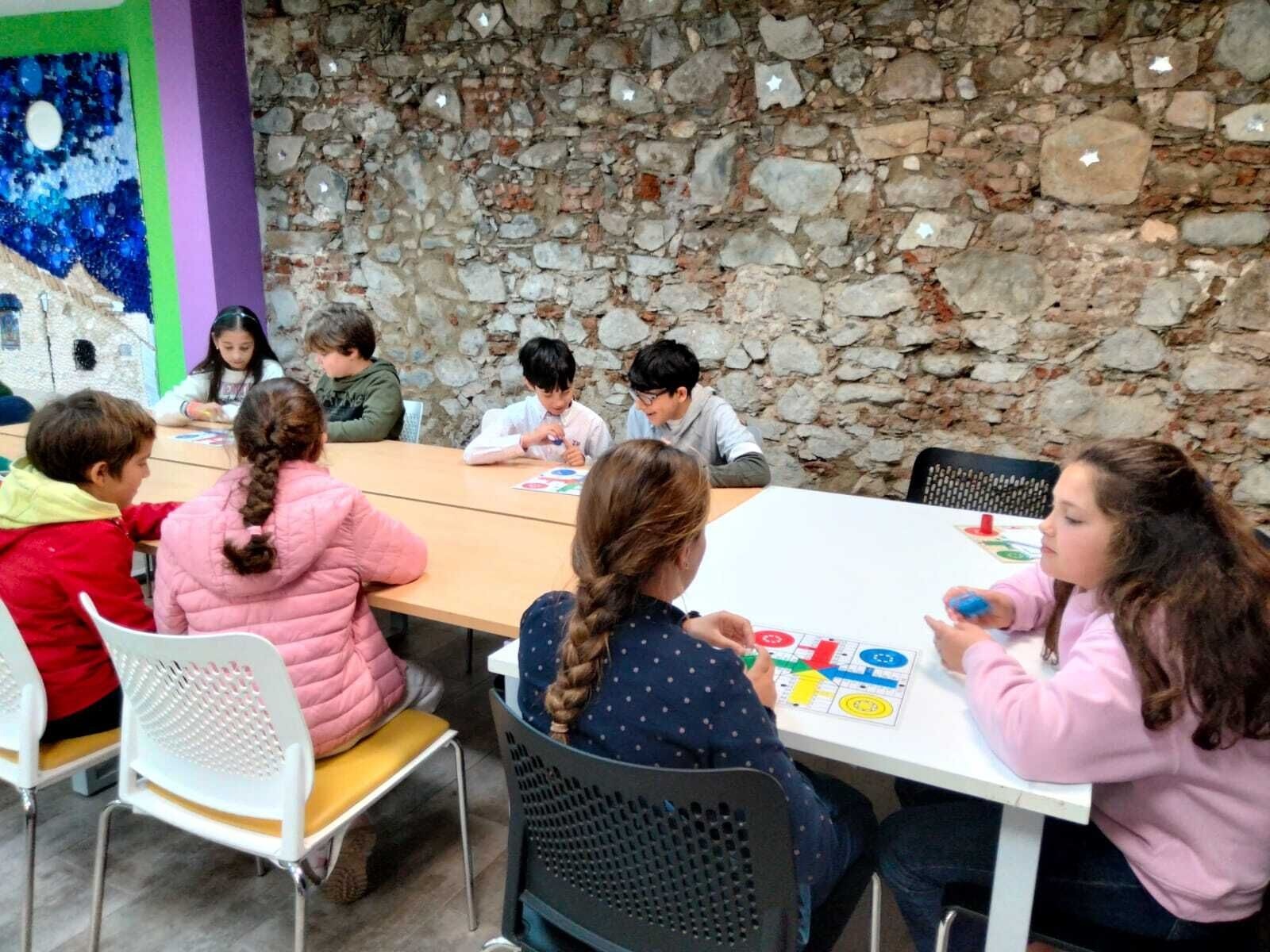 4d5a0bd5-6015-4f4b-89bc-8975905f63b4