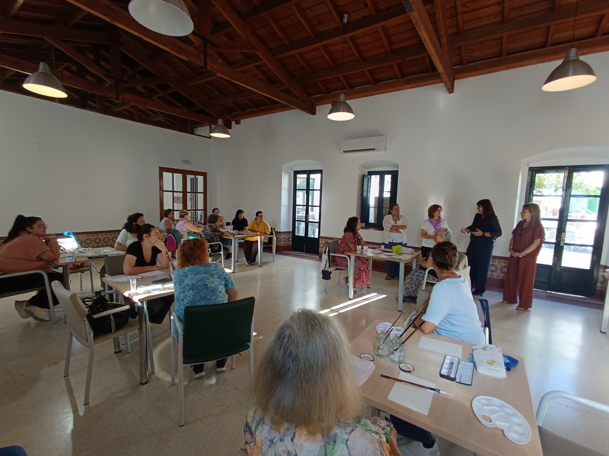 558902416_1216083990547896_5455312519348841671_n