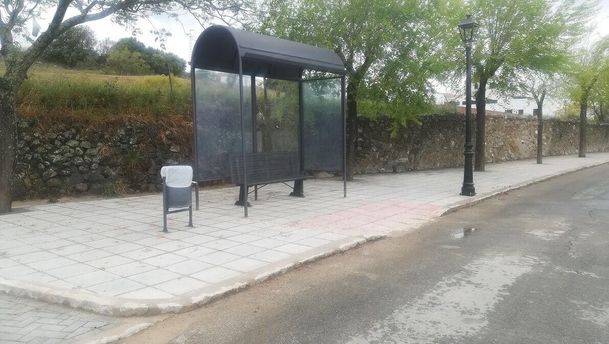 Accesos marquesina. Abril 2019