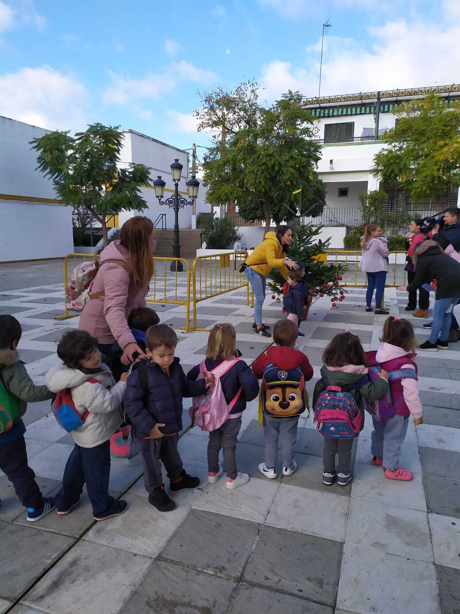 Adronando nuestro pñueblo en navidad4