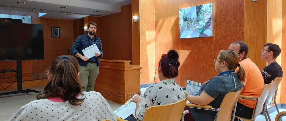 CURSO EMPRENDE JOVEN