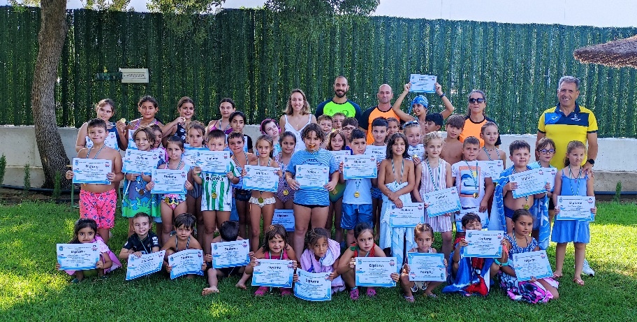 CURSOS DE NATACIÓN