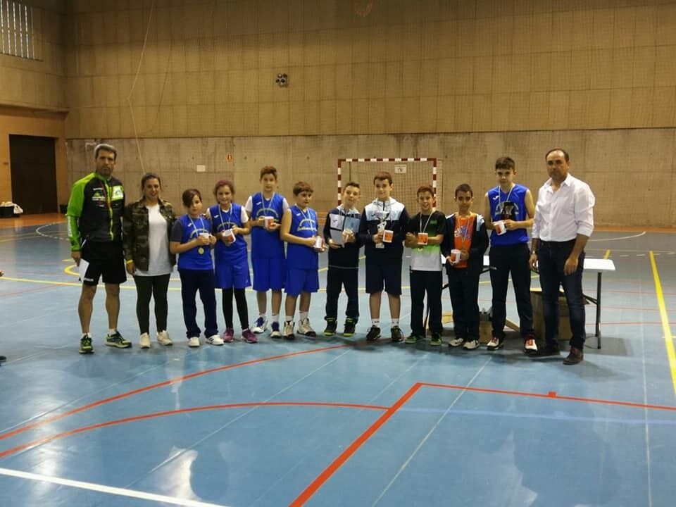 ESCUELAS VOLEI Y BALONCESTO.25.05 (1)