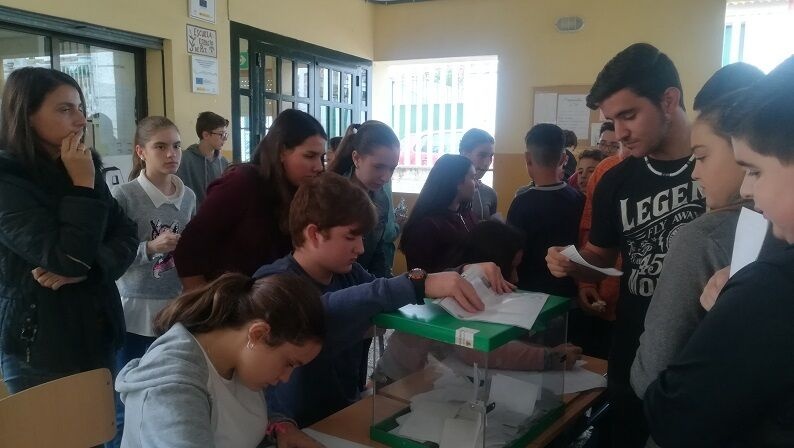 Elecciones Parlamentop Joven.26.10 (1)