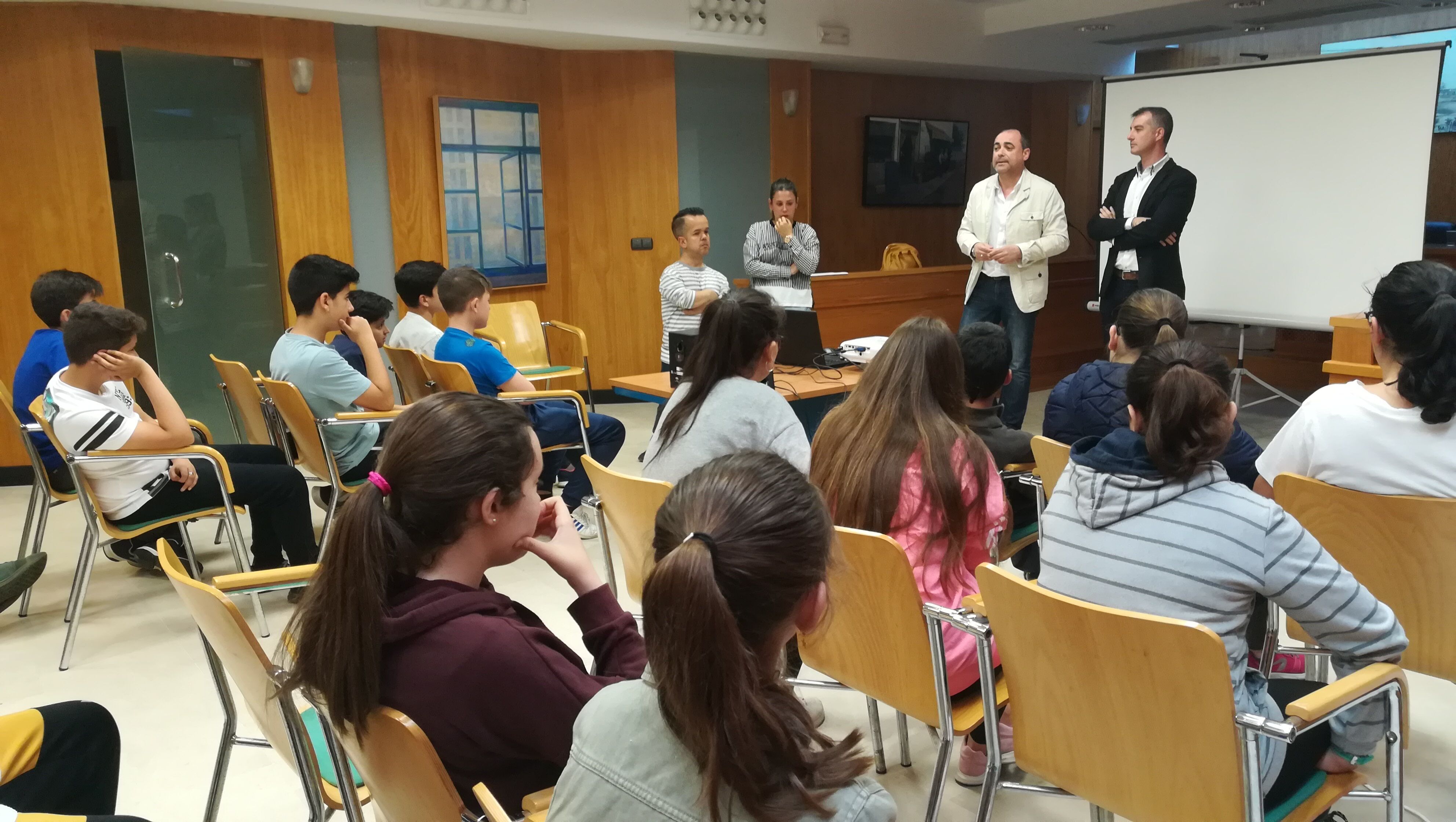 Parlamento Joven.30.04 (2)