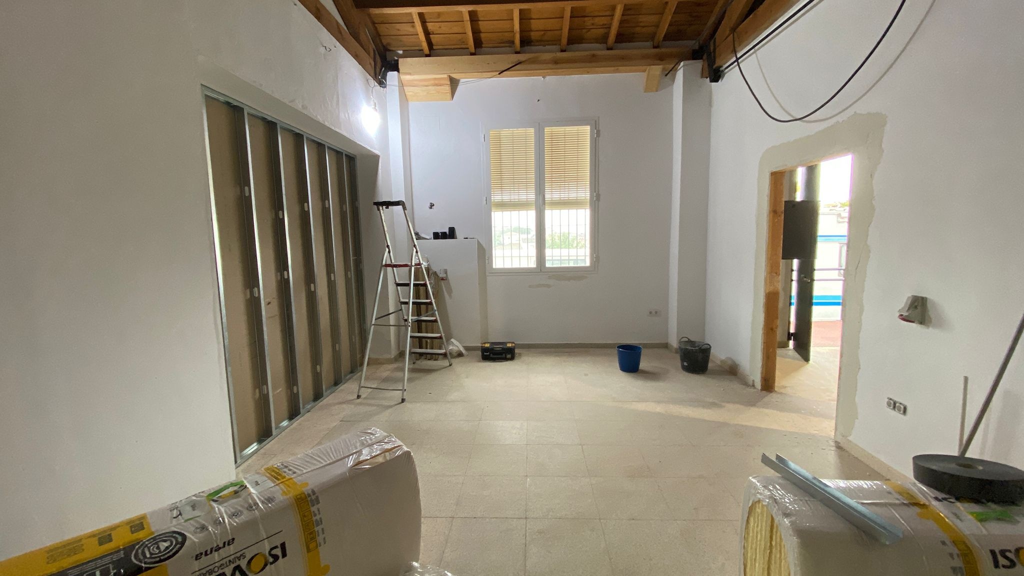 ad1eb18c-8924-4faf-8e2a-10447aed0fe9