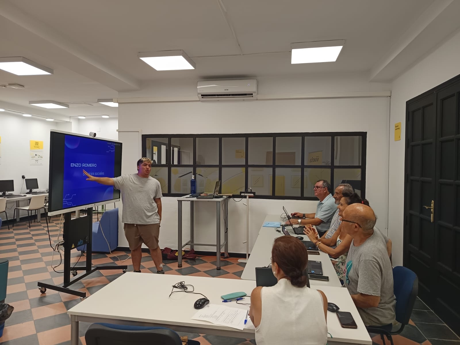 ec82e9bd-a0ea-426a-b363-8d04b822ddab