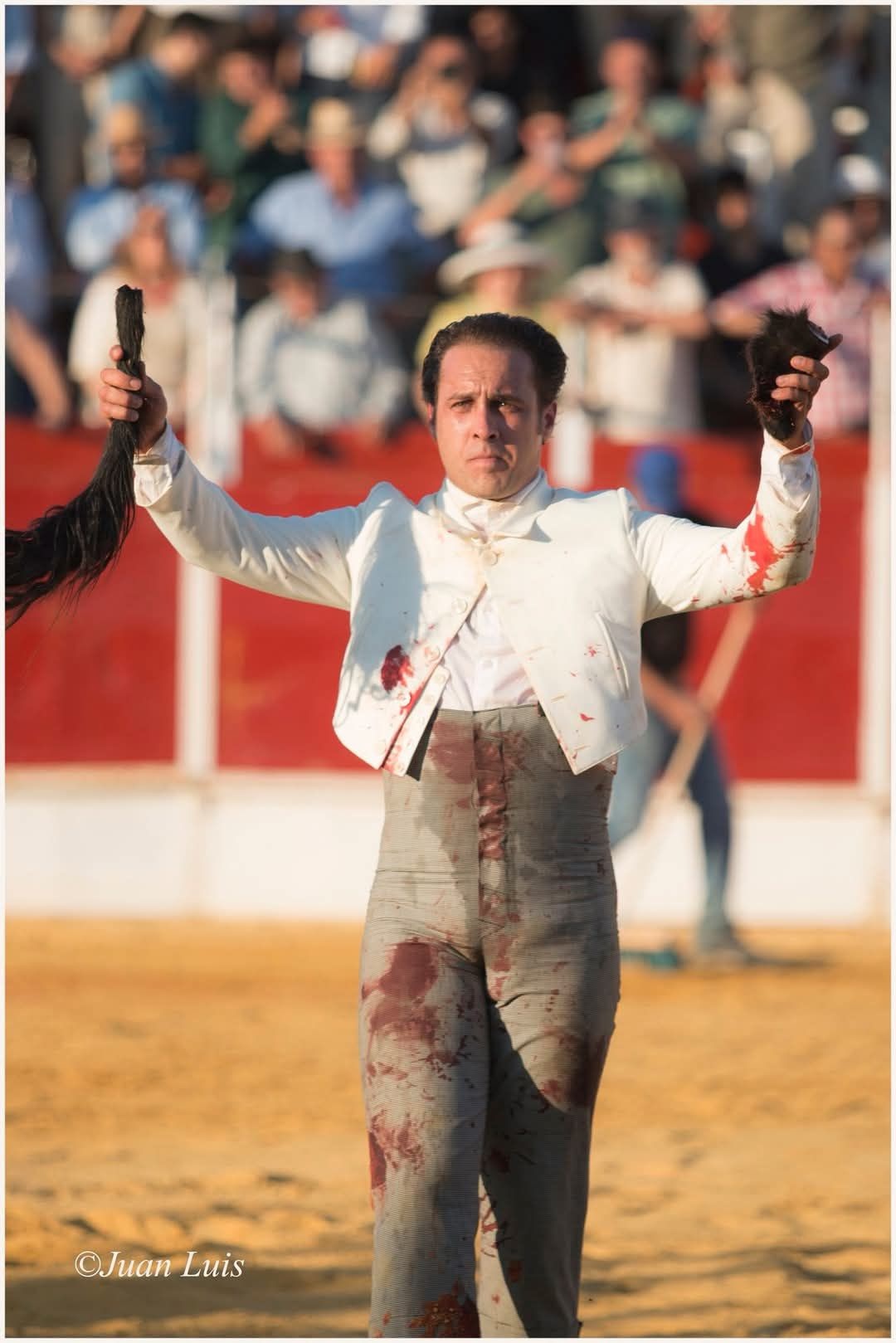 ee812e92-112b-4e0d-a4e9-105e32dbcfb0