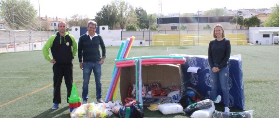 entrega material deportivo