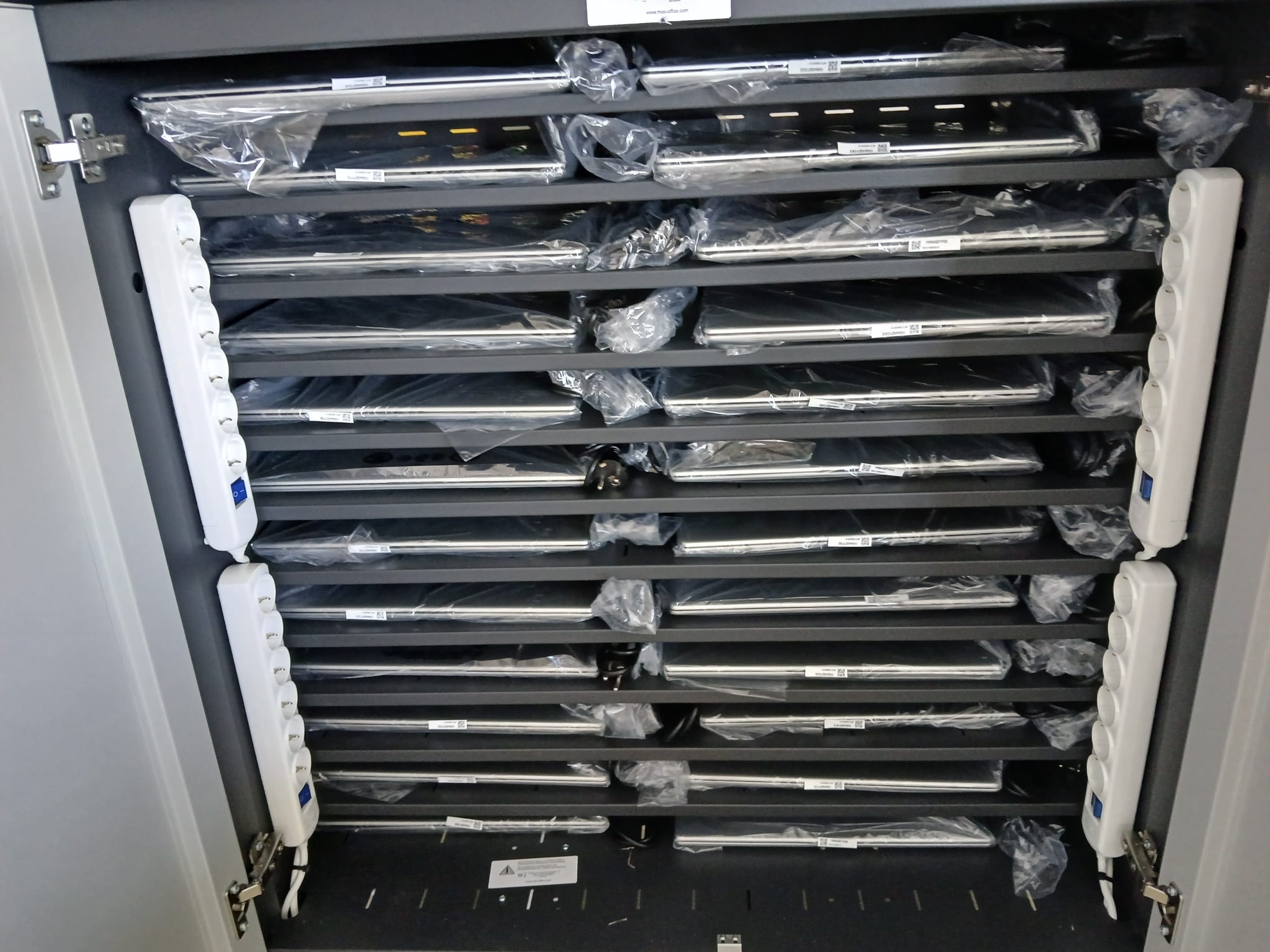 f462f1c8-a931-4a76-8e5f-0fe6cb055d50